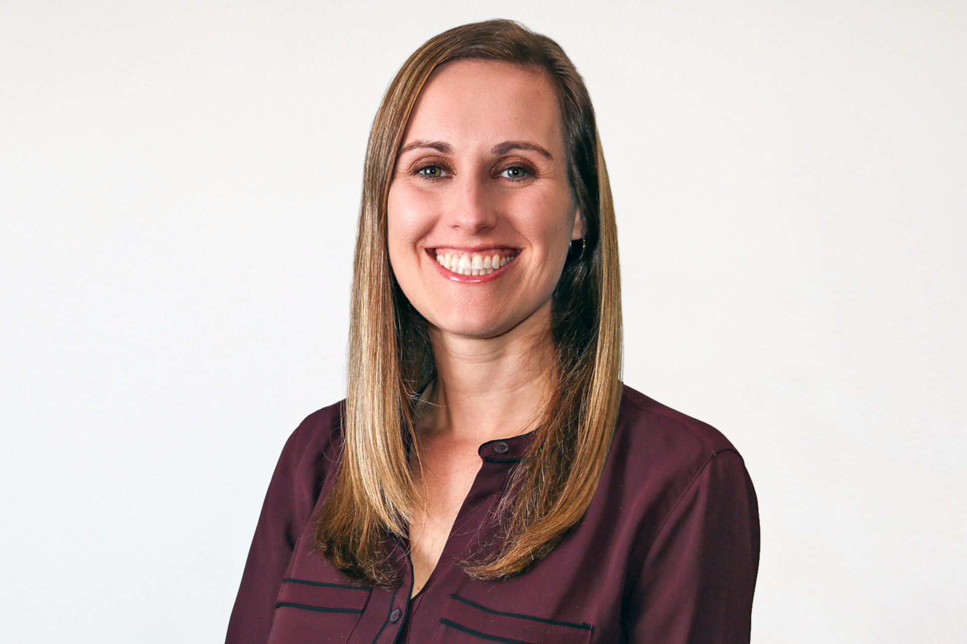 Elizabeth Szostak Professional Headshot
